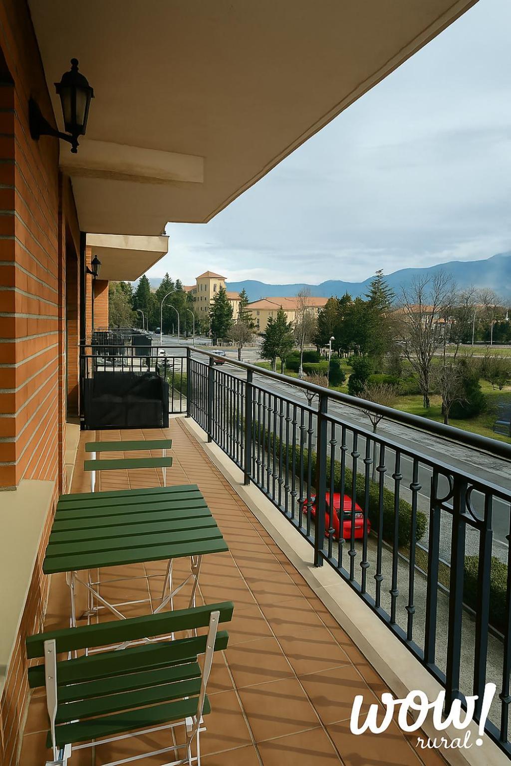 Apartamento O Mon Sabinanigo Bagian luar foto