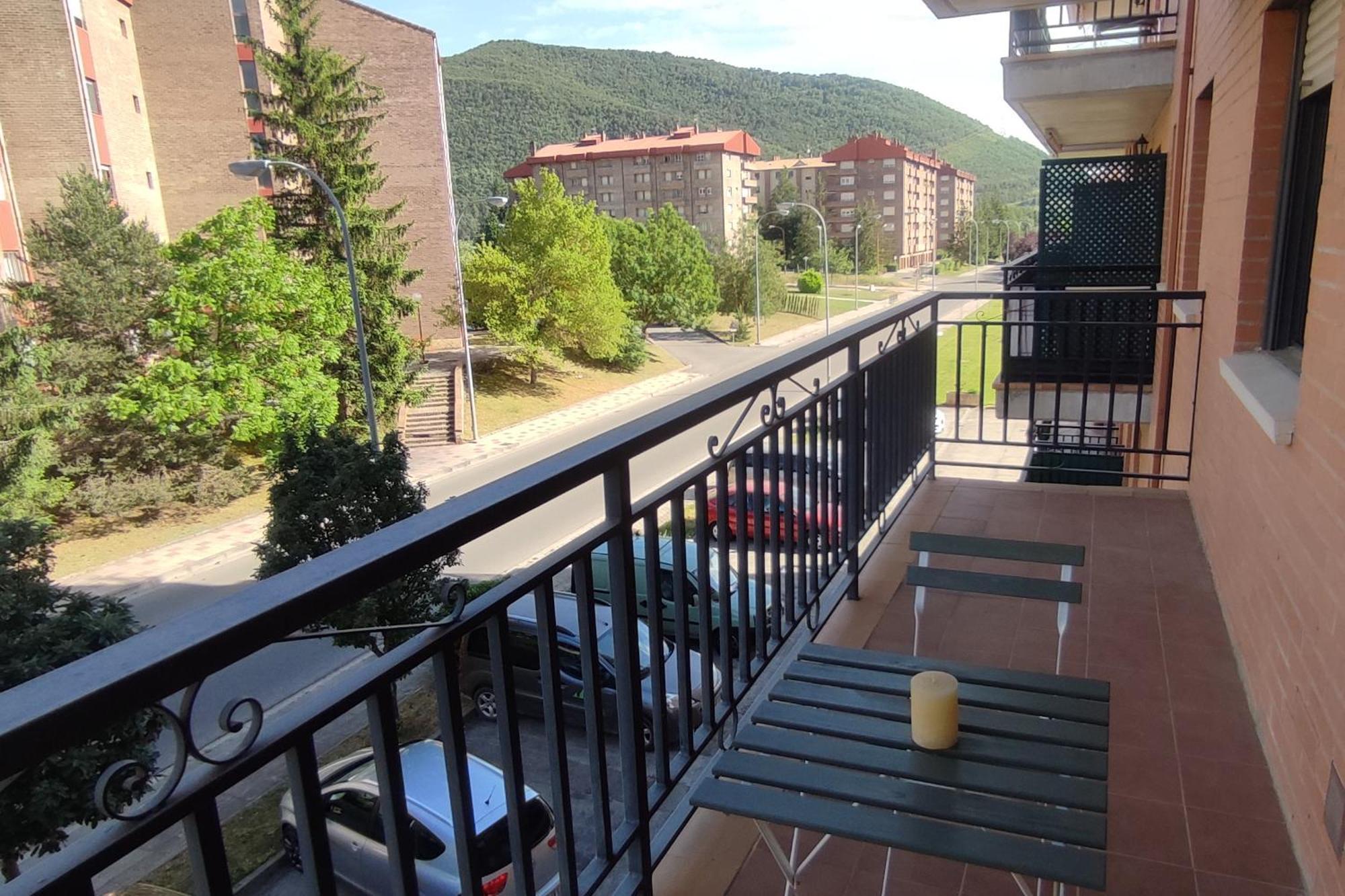 Apartamento O Mon Sabinanigo Bagian luar foto